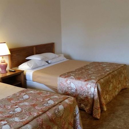 Lake Delton Olympia Motel מראה חיצוני תמונה